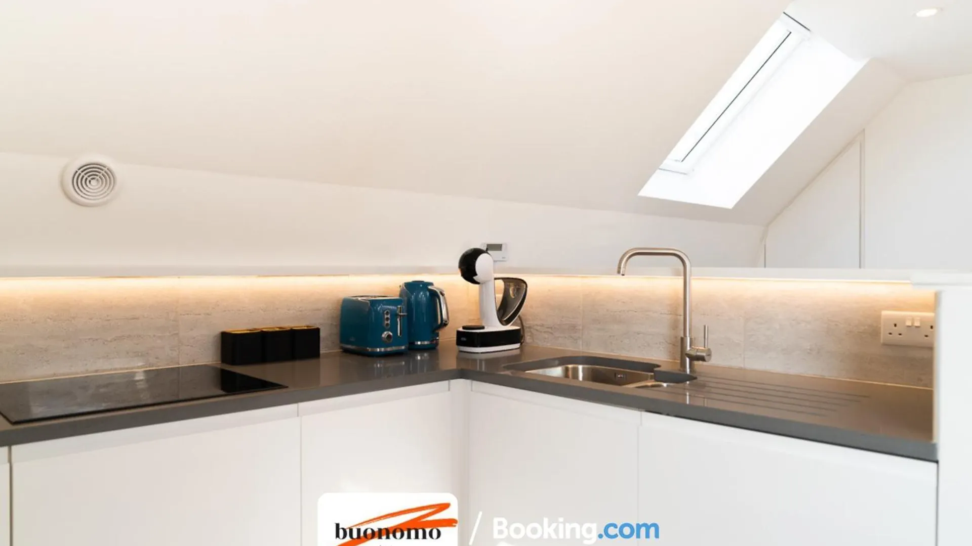 Two Bedroom Apartment At Buonomo Stays Short Lets & Serviced Accommodation London 0*,